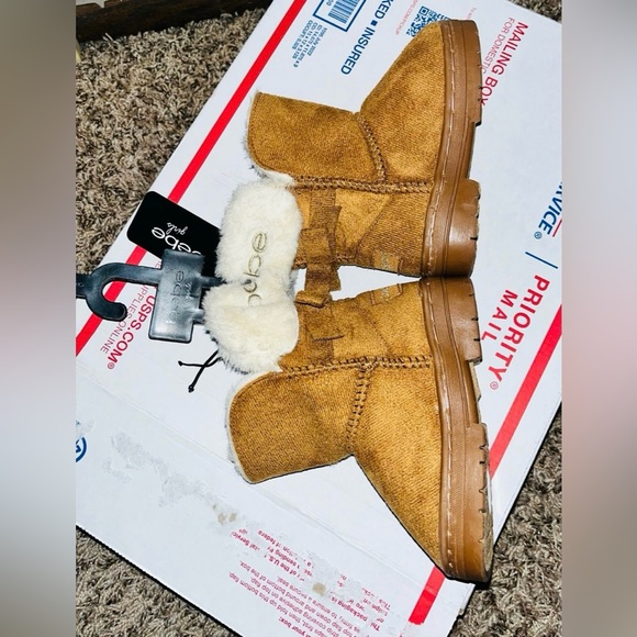 ✨ NEW✨ Bebe Mid-Calf W/Faux Fur Boots (Cognac), TD Size 6C - $25 - Picture 5 of 10
